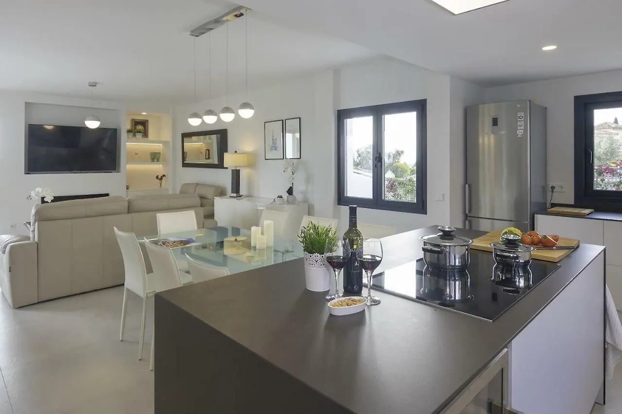 20944 - Wonderful Villa Near Beach Marbella