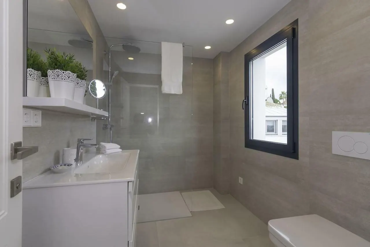 20944 - Wonderful Villa Near Beach Marbella Spain